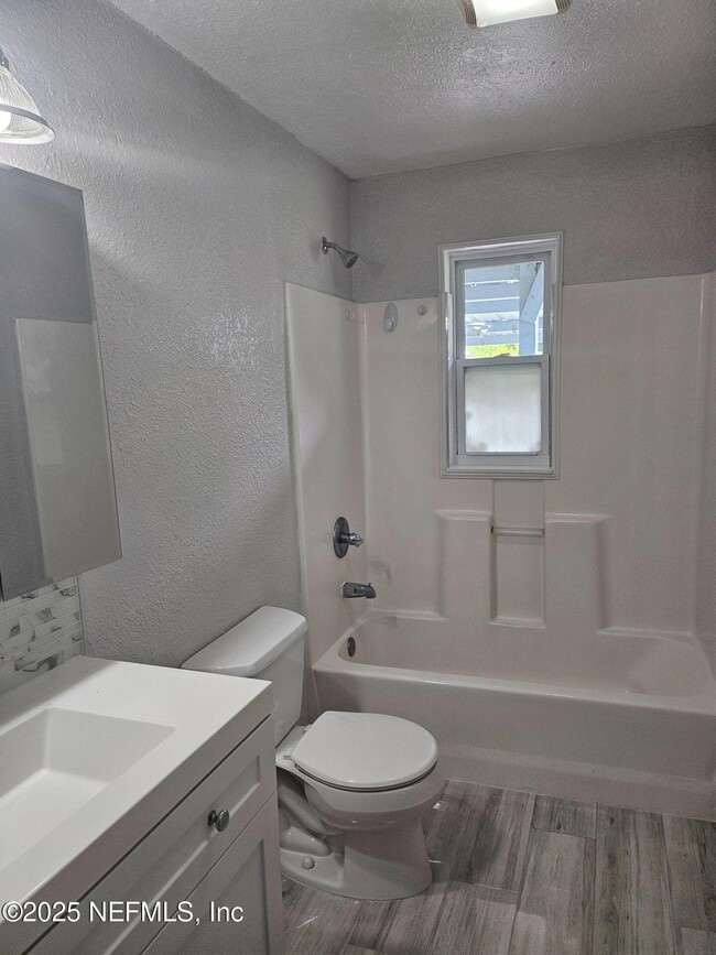 Building Photo - 442 Ameca Ave