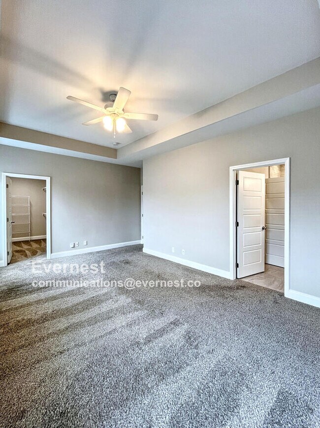 Building Photo - 805 Marksman Ct