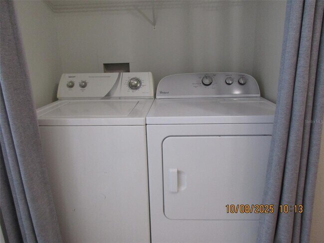 Building Photo - 50 Silver Falls Cir