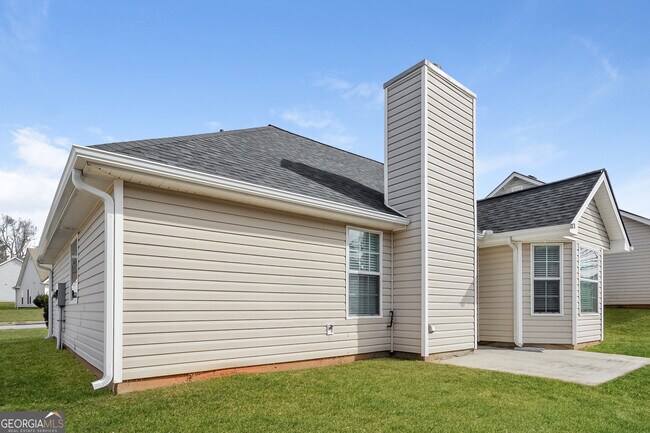 Building Photo - 10 Zebulon Pl