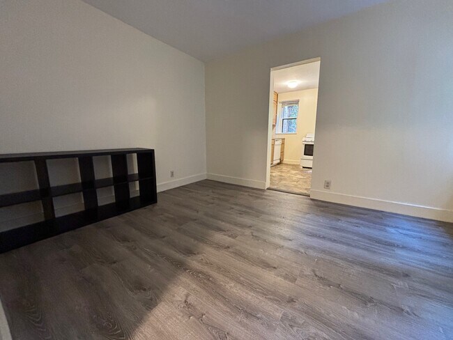 Building Photo - 69 Myrtle St