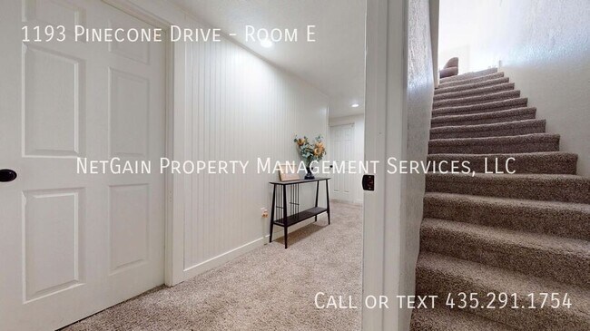 Building Photo - 1193 Pinecone Dr