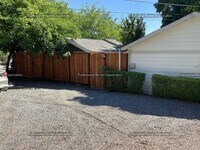 Building Photo - Wine County Cottage Delight