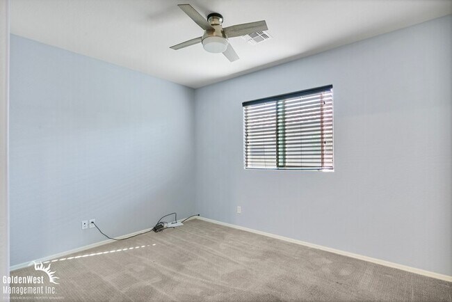 Building Photo - Beautiful 3Bdm 3Ba Home with Den in Waddell Near the 303!