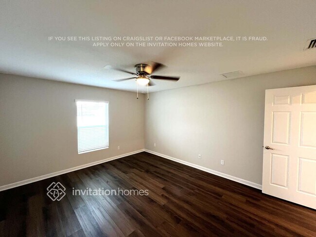 Building Photo - 841 SW Kappa Ave