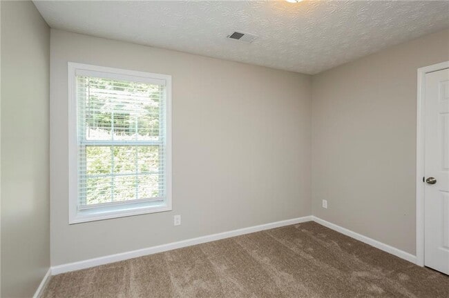 Building Photo - 8040 Paddocks Mill Dr