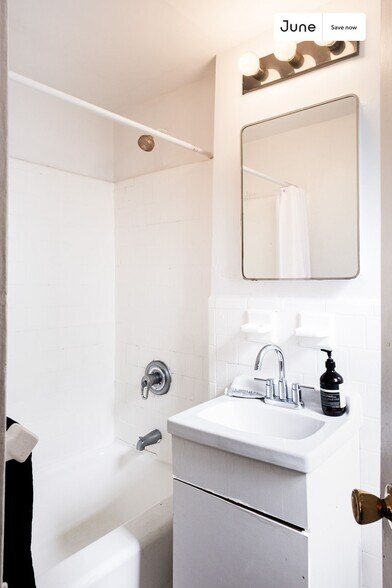 Building Photo - 20 Avenue A Ave