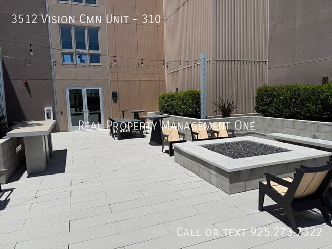 Building Photo - 3512 Vision Cmn