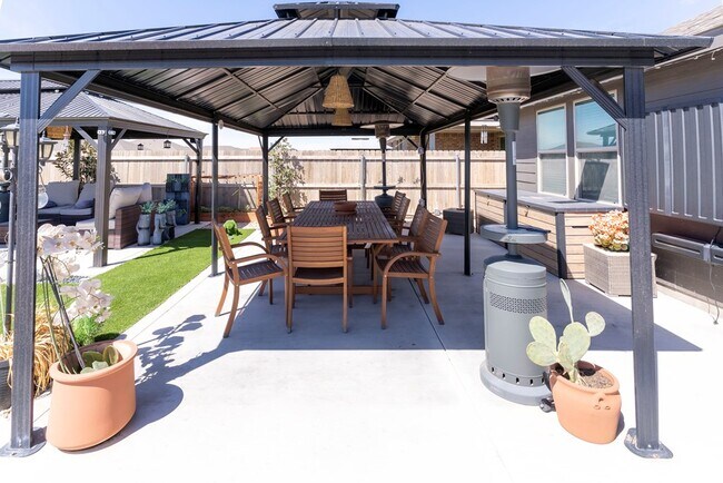 Building Photo - 7710 Purple Vitex Rd