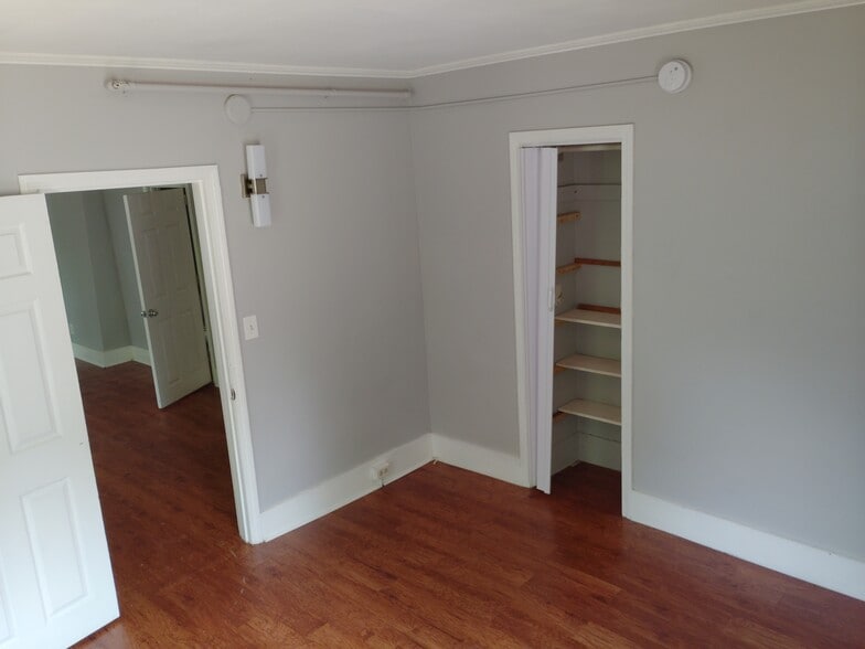 Bedroom A - 87 Rumford St