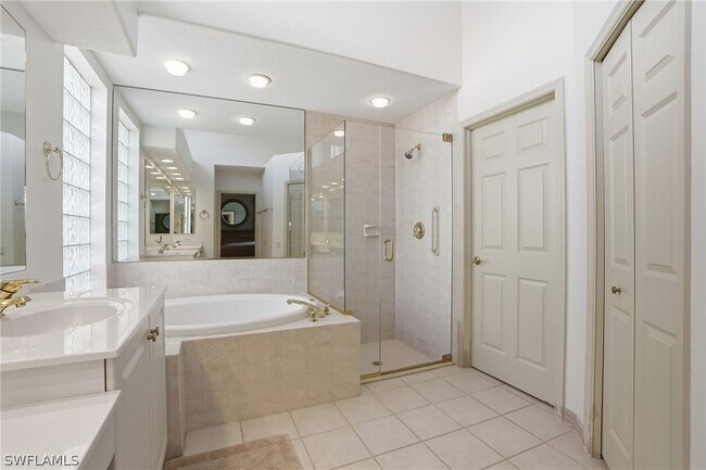 Building Photo - 483 Palo Verde Dr