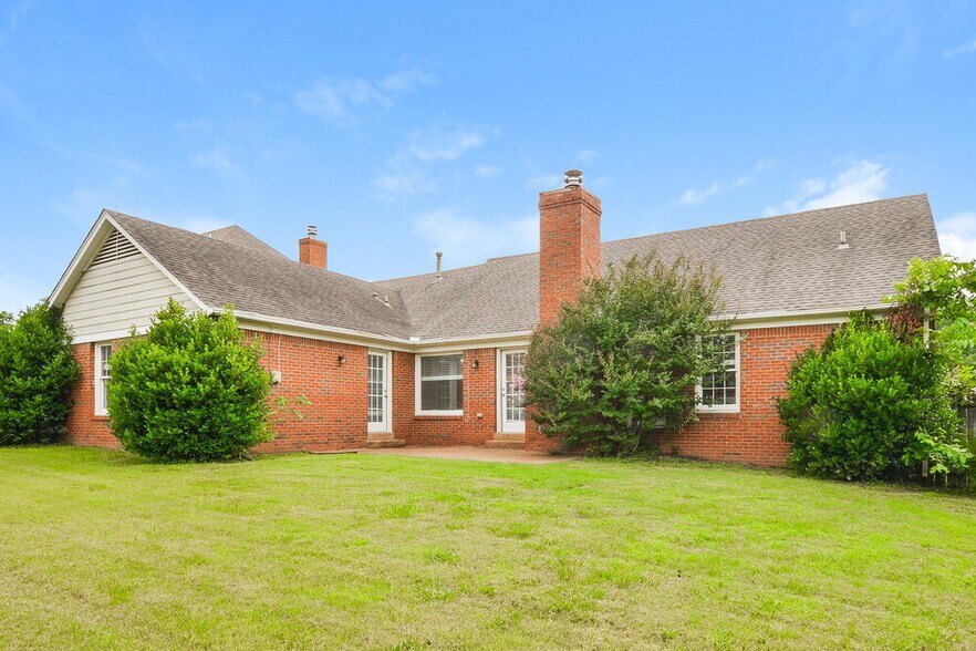 Building Photo - 4378 Bunker Hill Dr
