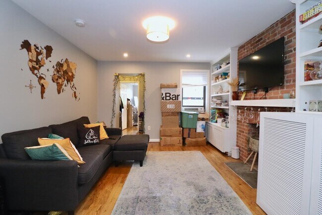 Building Photo - 553 Jersey Ave