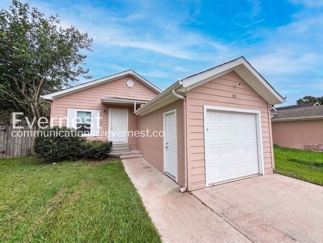 Building Photo - 11711 Greenglen Dr