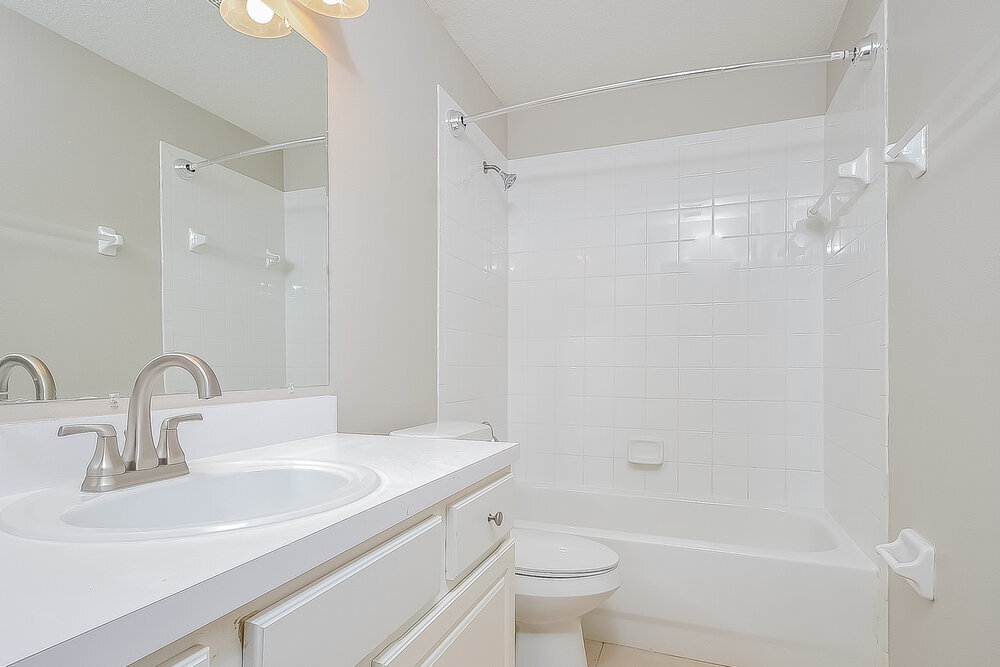 Building Photo - 10313 Hunters Haven Blvd