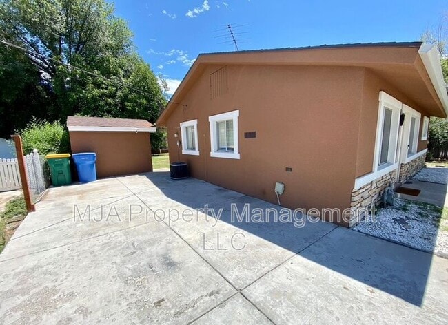 Building Photo - 460 N 1200 W