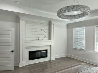 Building Photo - 960 Nours Cir SE