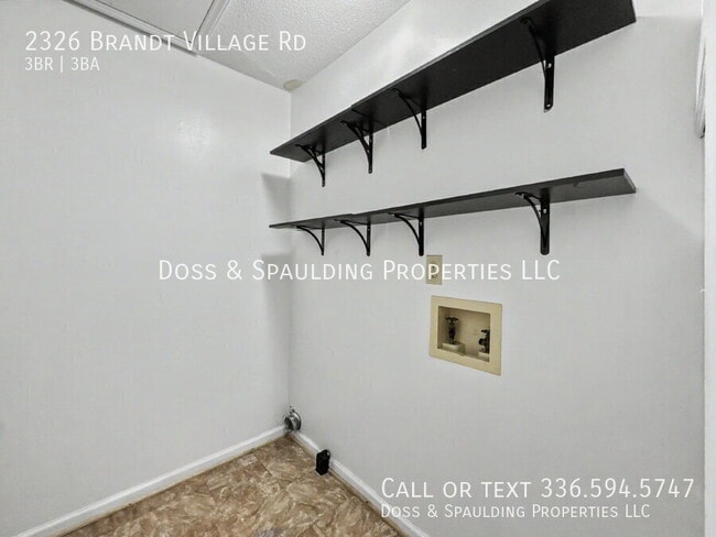 Building Photo - 2326 Brandt Village