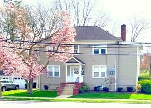 Building Photo - 601 1st St