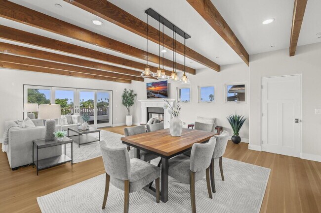 Building Photo - Stunning, Modern and Immaculate 3/BR 2.5/B...