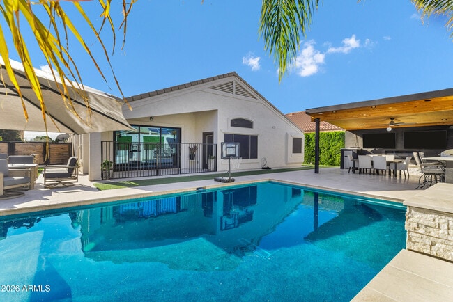 Building Photo - 9558 W Harmony Ln