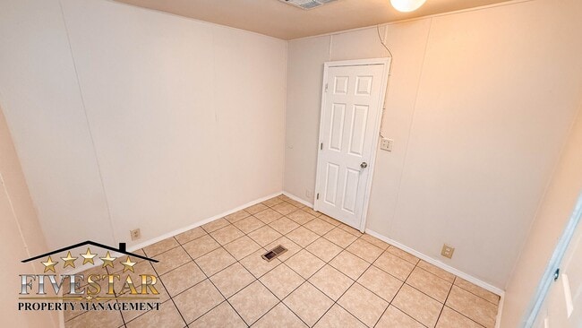 Building Photo - 1500 Pacheco Rd