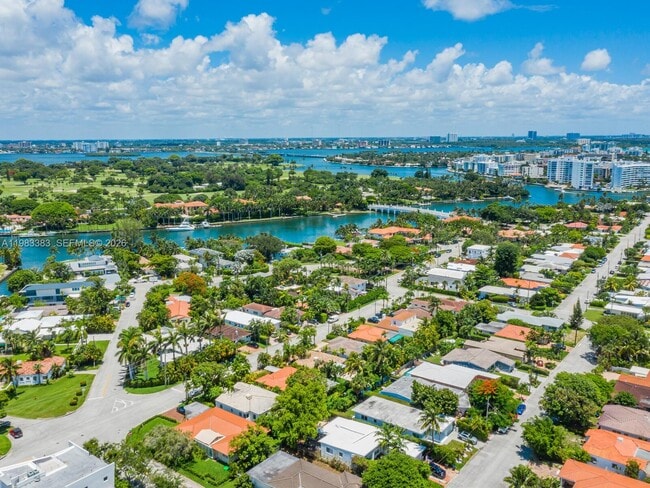 Building Photo - 8927 Hawthorne Ave