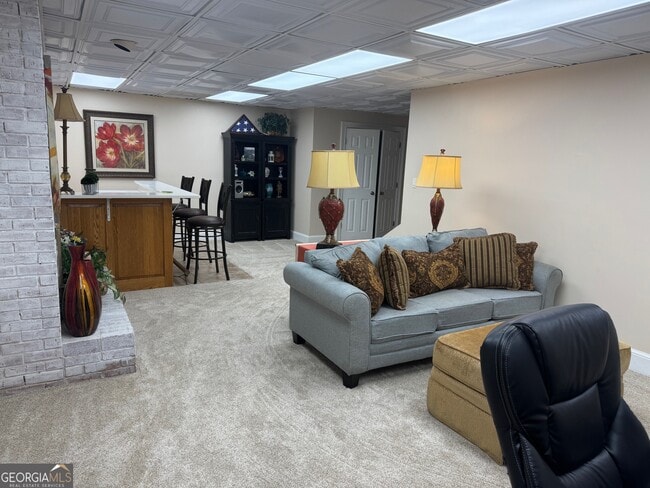 Building Photo - 2091 Emerald Dr