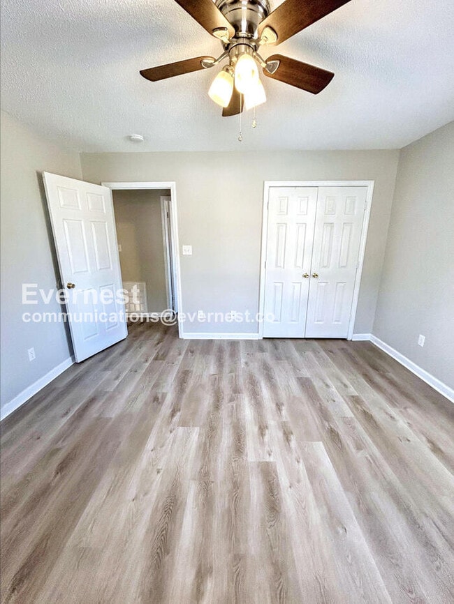 Building Photo - 4350 Wakeman Dr