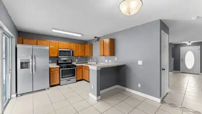 Building Photo - Davenport 3 Bedroom 2 Bathroom Corner Lot!!!