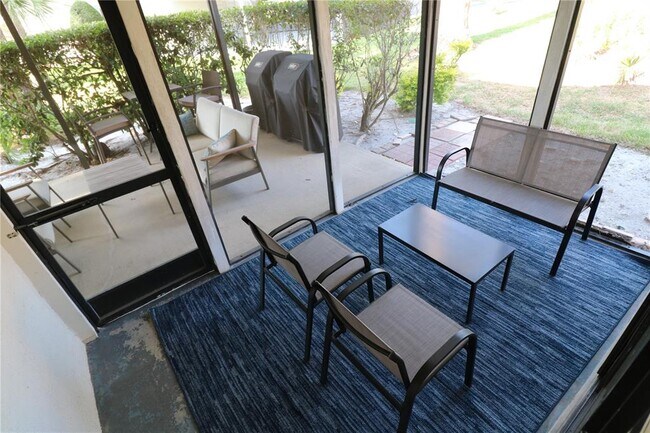 Building Photo - 5424 Saddlebrook Way