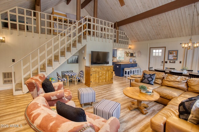 Building Photo - 7897 Country Club Dr
