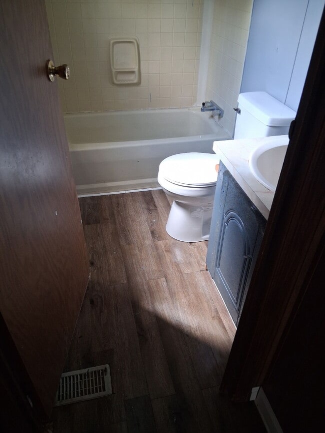 Building Photo - RENT or  Rent to Own Opportunity!