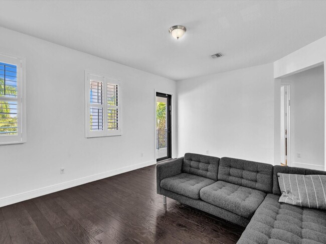 Building Photo - 3192 NW 84th Terrace