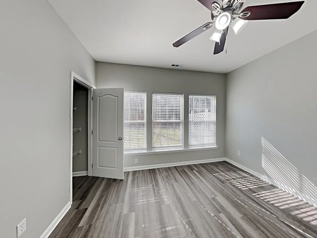 Building Photo - 5505 Orchard Pond Dr