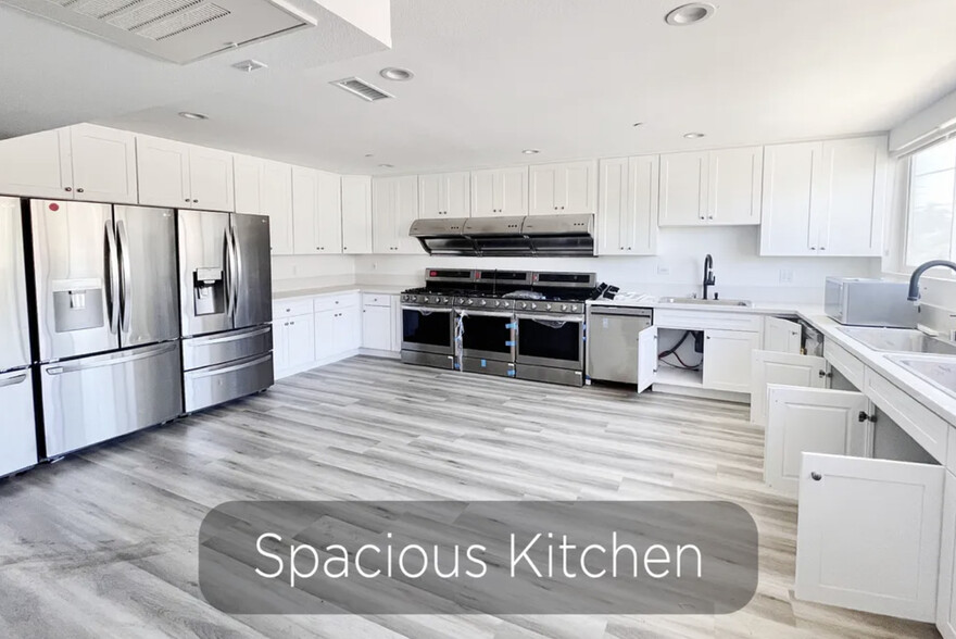 shared kitchen - 1476 W 35th St