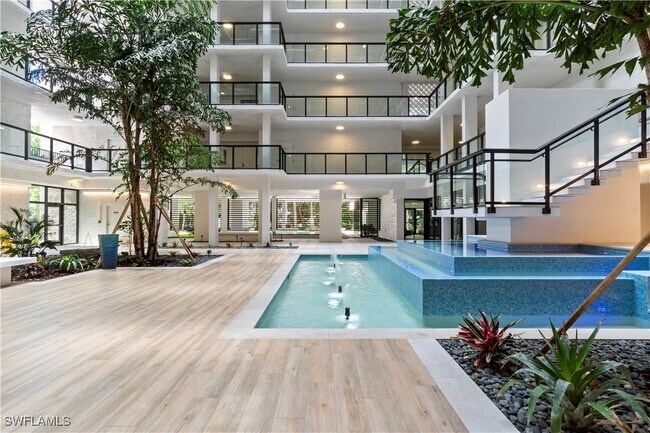 Building Photo - 4031 Gulf Shore Blvd N
