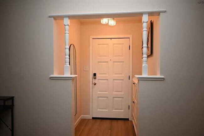 Building Photo - Spacious 4 Bedroom Brick Home Near Sheppard AFB with Fenced Backyard