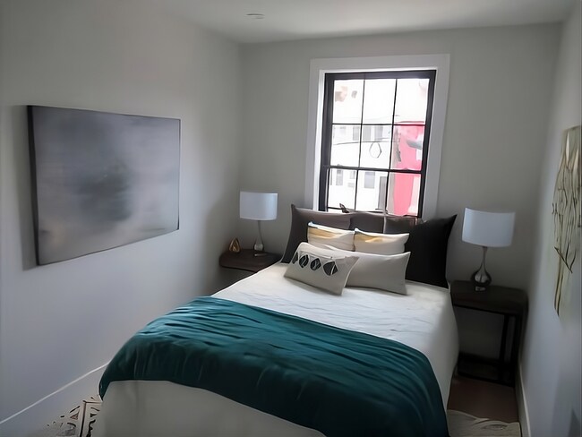 Building Photo - Luxury Rowhouse Living in Columbia Heights (w/Solar!)