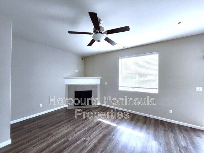 Building Photo - 4785 Driftwood St