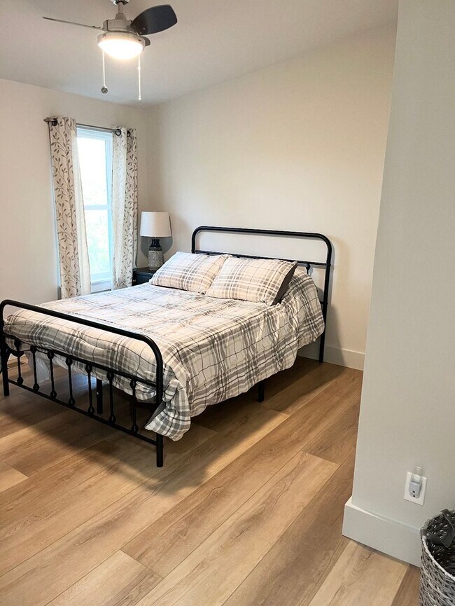 Building Photo - s. Hoernerstown Rd.- Short or Long term lease!