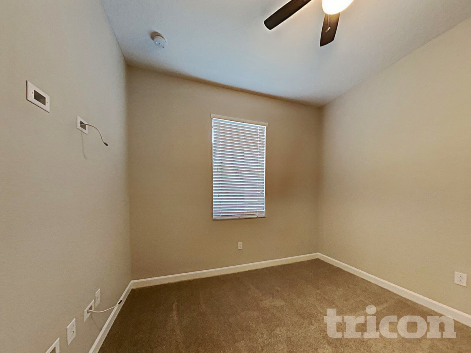 Building Photo - 13811 Newport Shores Dr