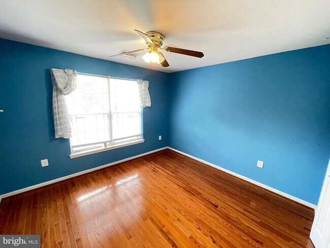 Building Photo - 11222 Bel Aire Ct