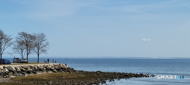 Building Photo - 50 Greenhouse Rd