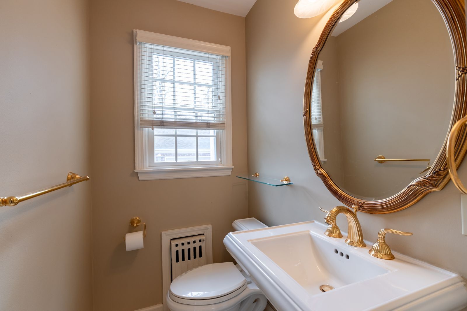 Building Photo - 42 Jefferson Ave