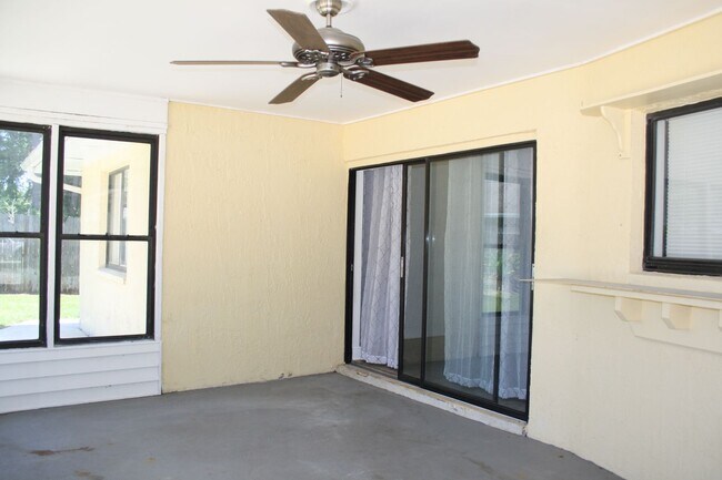 Building Photo - Enjoy Peaceful Living in this Northdale Co...