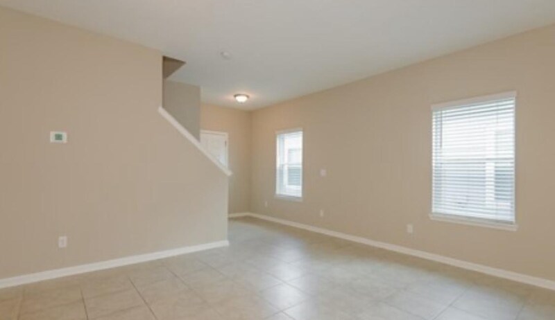 Building Photo - 463909 FL-200