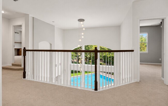 Building Photo - 18 Degas Park Dr