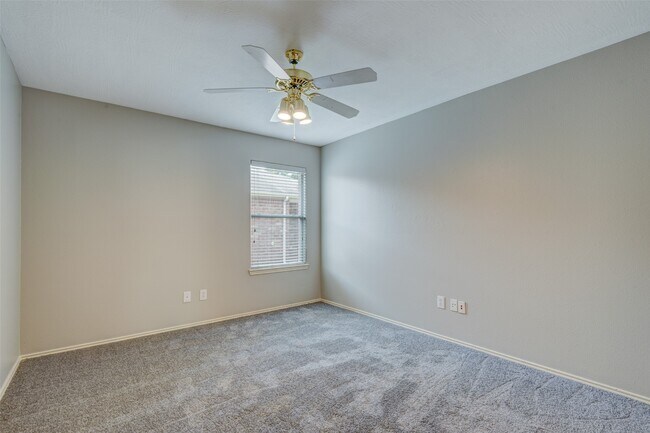 Building Photo - 6607 Springfield Garden Ln