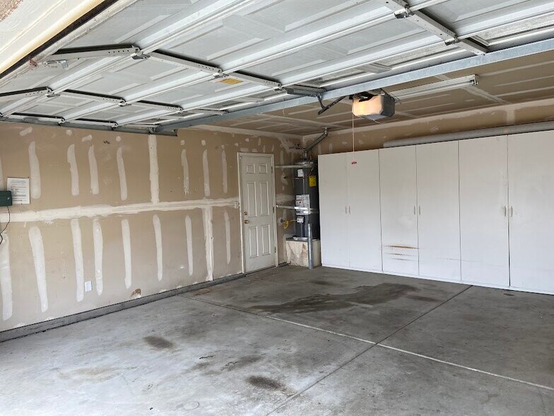 Building Photo - 11100 Vista De Cally Dr